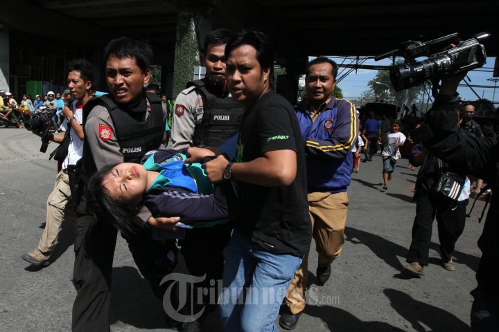 Basement MTC Karebosi Terbakar