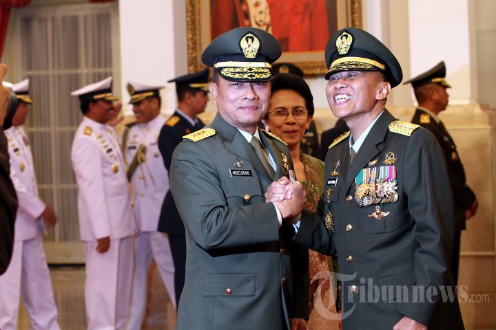 Salam Komando KSAD Lama dan Baru