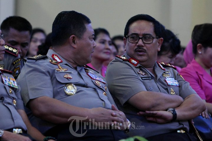 Kapolda Baru Sulsel Disambut Demo BBM