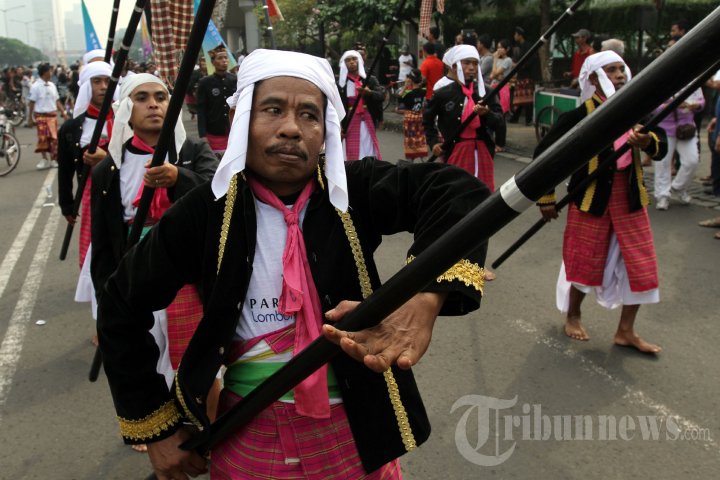 Parade Budaya Lombok Sumabawa 2013