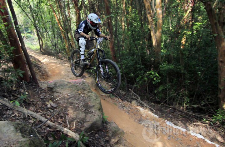 Downhill Internasional Open 2013 di Batam