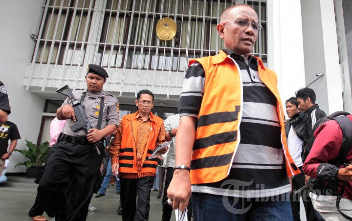 Rekonstruksi Kasus Suap Dana Bansos