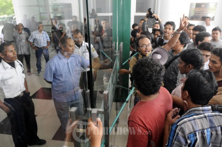 Demo Mahasiswa Kenaikan SPP Unsyiah