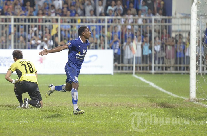 Persiba Balikpapan vs Persib Bandung