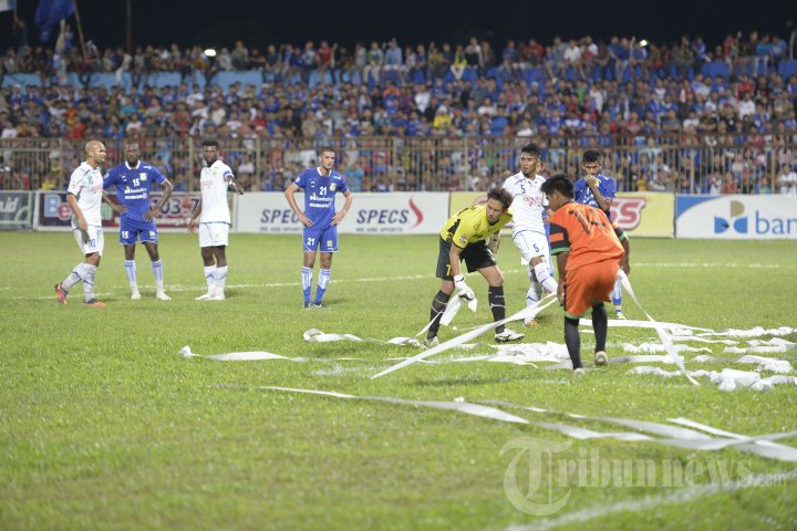 Persiba Balikpapan vs Persib Bandung