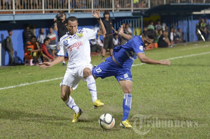 Persiba Balikpapan vs Persib Bandung