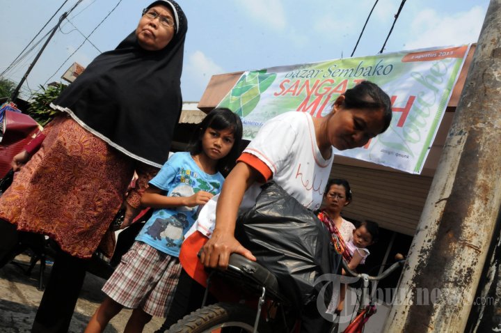 Kompas Gramedia Gelar Sembako Murah dan Daging Murah