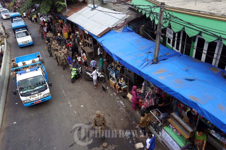 Penertiban PKL Pasar Gembrong Jakarta