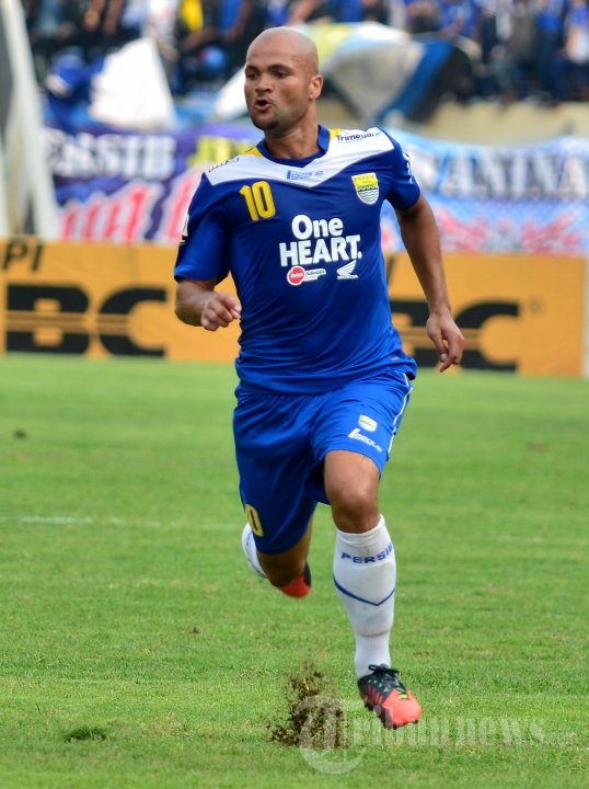 Sergio van Dijk Pesepakbola Persib Bandung