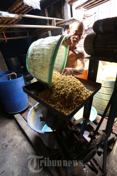 Mashudi Pengrajin Tempe Johar Baru