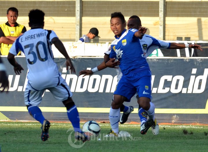 Persib vs Persisam
