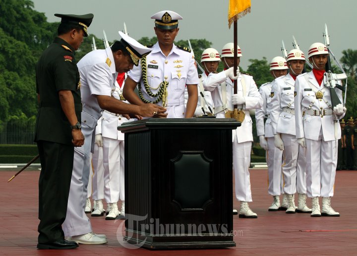 Tandatangani Berita Acara Sertijab Panglima TNI
