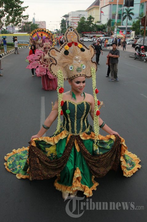 Parade Busana Batik