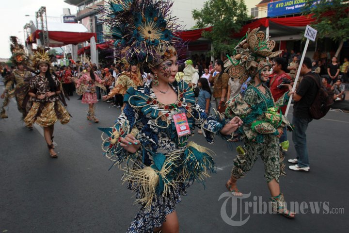 Parade Busana Batik