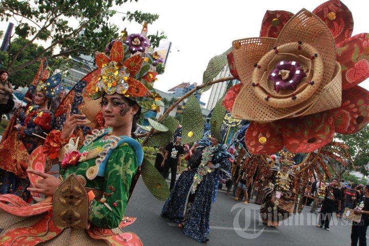Parade Busana Batik