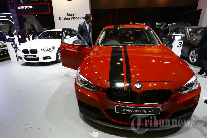 BMW 320i Sport di Pameran IIMS 2013
