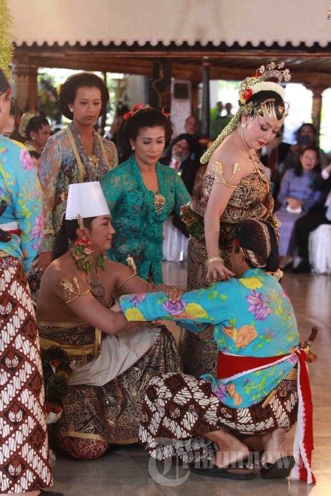 Prosesi Pondhongan Royal Wedding Keraton Yogyakarta