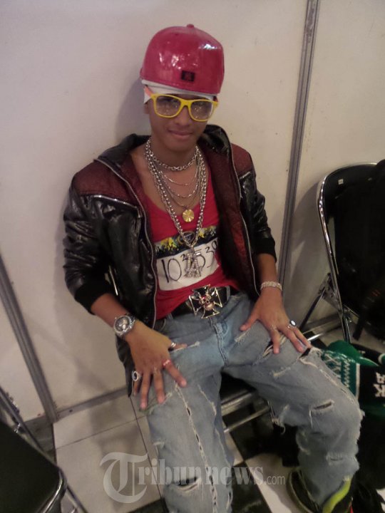 Muhammad Lendra Ikuti Audisi Indonesia Idol 2014 di Surabaya