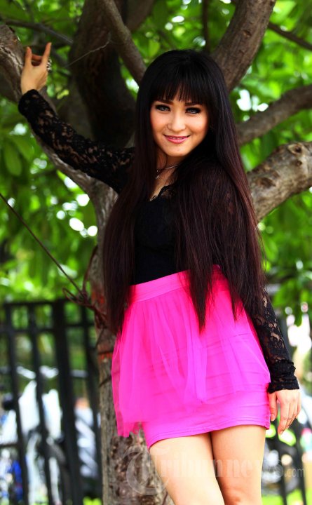 Desya Ong Goyang Peserta Gowes ASik