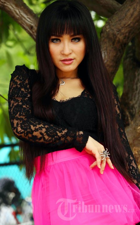 Desya Ong Goyang Peserta Gowes ASik