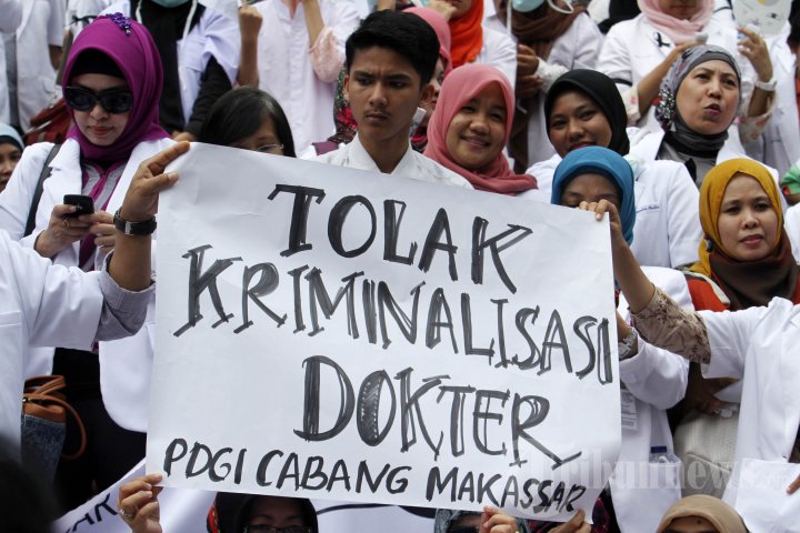 Aksi Solidaritas Dokter di Makassar