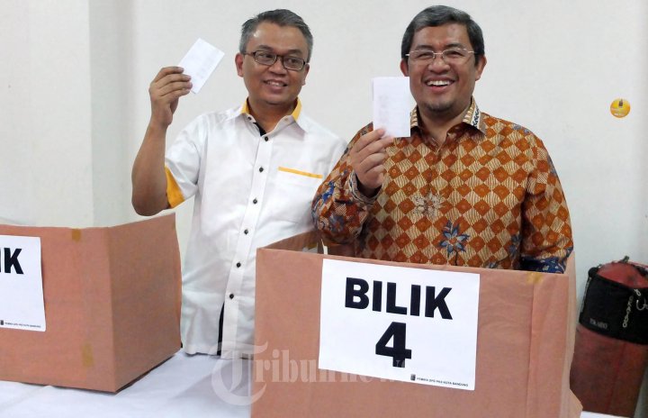 Ahmad Heryawan dan Tate Qomaruddin Mengikuti Pemira PKS