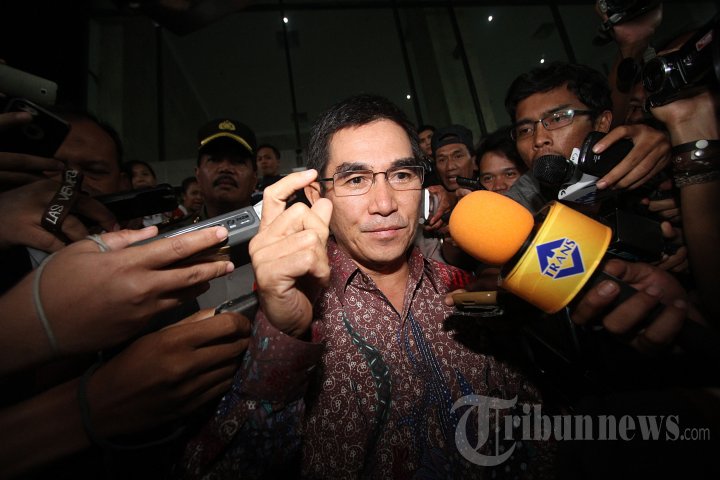 Ketua MK Diperiksa KPK