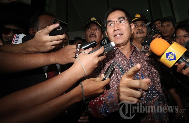 Ketua MK Diperiksa KPK