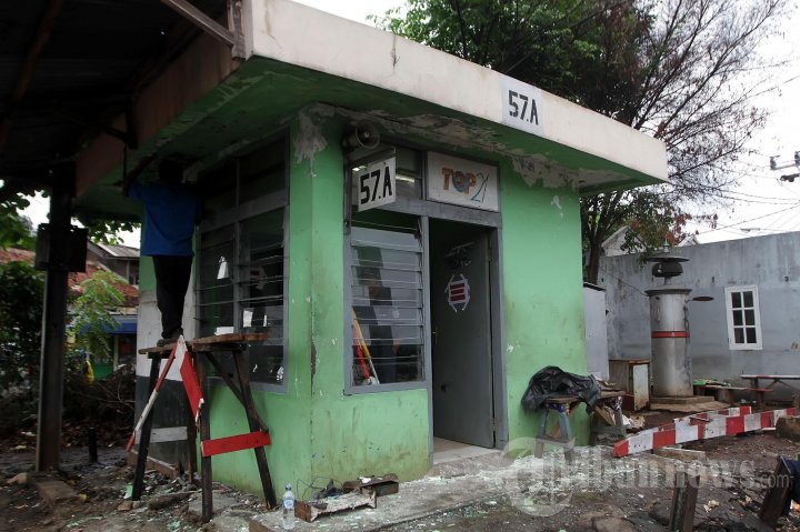 Peremajaan Perlintasan Kereta Api Bintaro