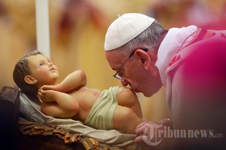Malam Natal di Basilika Santo Petrus