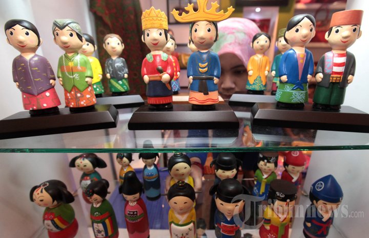 Boneka Kayu di Pekan Kerajinan Jawa Barat (PKJB) 2013