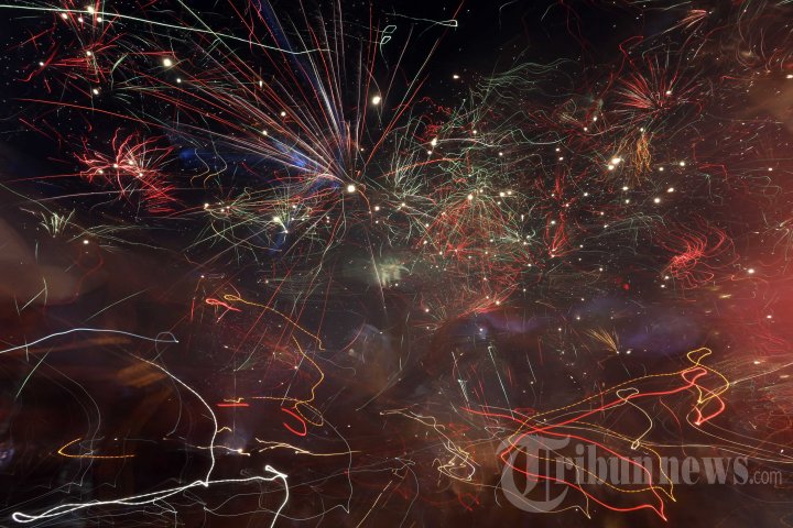 Pesta Kembang Api di Jakarta Night Festival 2013