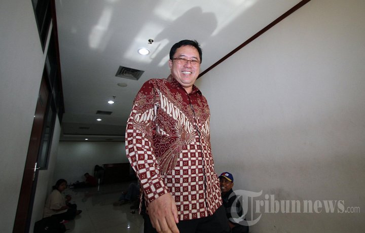 Budi Susanto Dituntut 12 Tahun