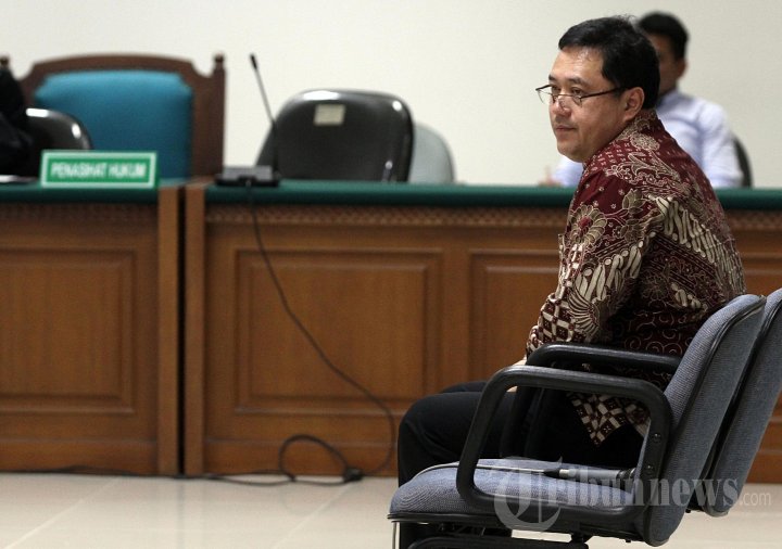 Budi Susanto Dituntut 12 Tahun