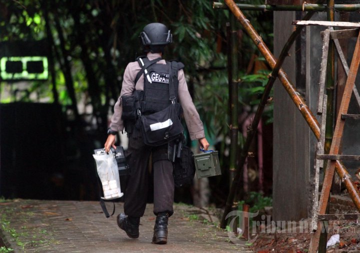 Operasi Rumah Pink di Ciputat