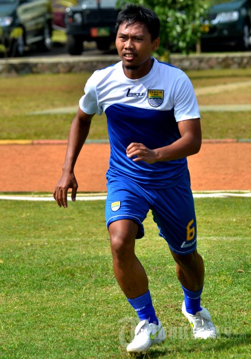 Tony Sucipto Pemain Persib Bandung