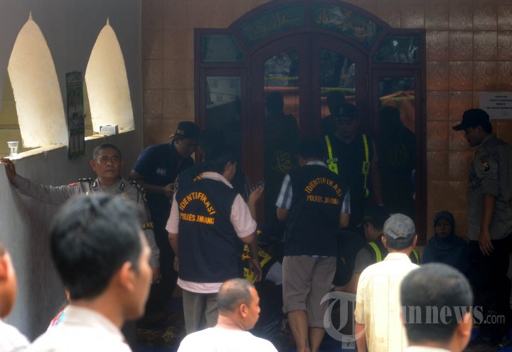 Identifikasi Korban Longsor di Jombang