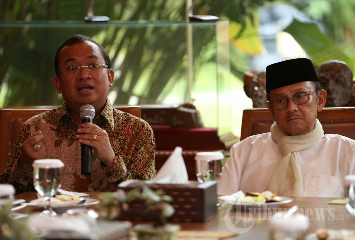 Ketua ICMI Bertemu dengan Habibie