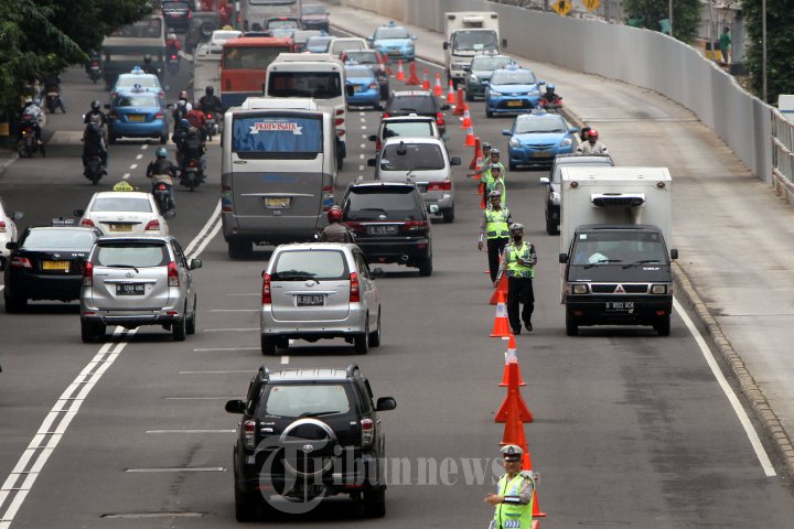 Jalan MH Thamrin Diberlakukan Kontra Flow