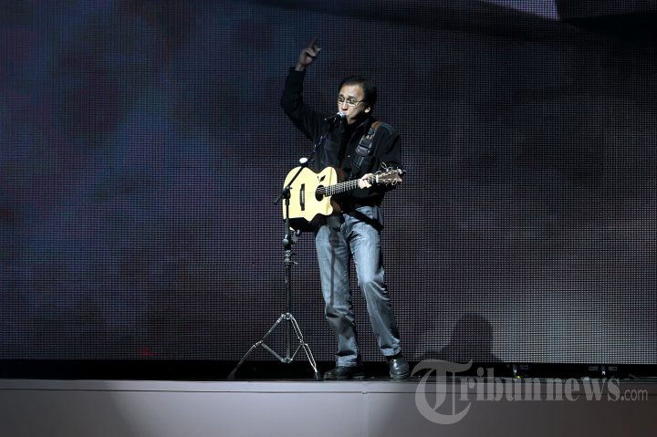 Iwan Fals 40 Tahun Eros Djarot Berkarya