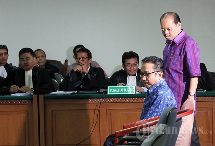 Sutan Bhatoeghana Bersaksi dan Wayono Karno