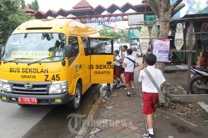 Angkutan Bus Sekolah Gratis