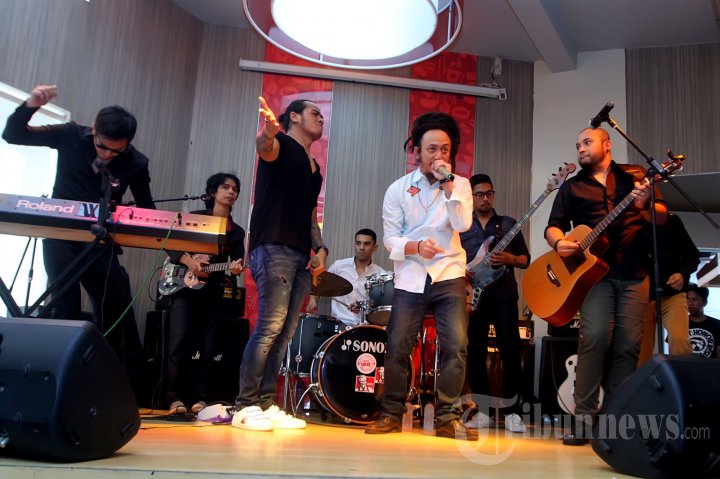 Element feat Ras Muhammad