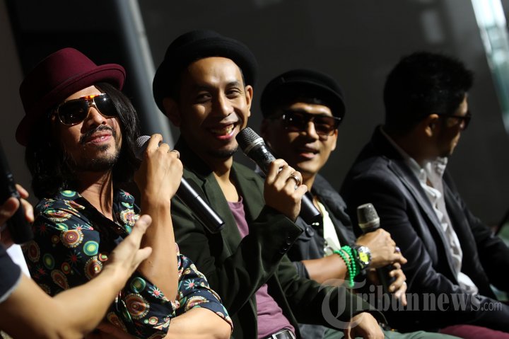 The Dance Company Rilis Album Happy Together