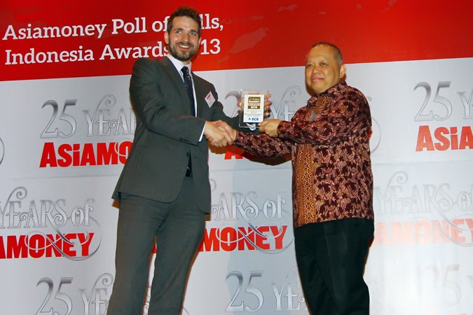 20140414_165829_pertahankan-prestasi-bca-dianugerahi-asiamoney-award-untuk-yang.jpg