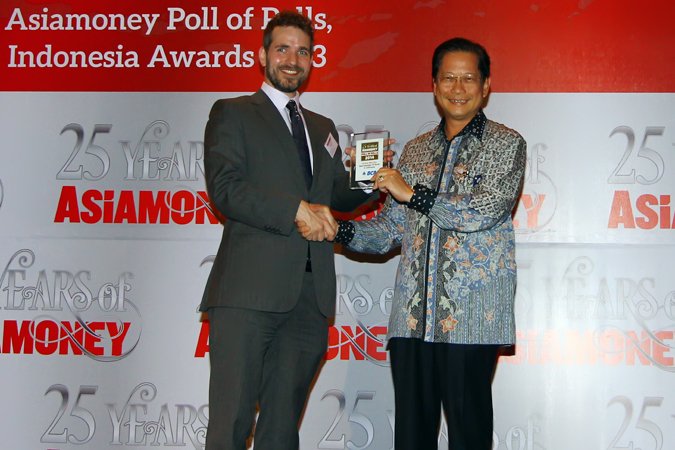 20140414_165849_pertahankan-prestasi-bca-dianugerahi-asiamoney-award-untuk-yang.jpg