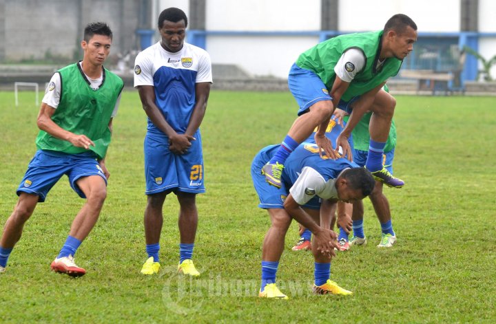 Supardi Nasir Lewati Firman Utina Dalam Latih Otot
