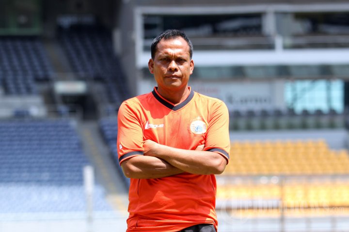 Pelatih Persija U-21 Blitz Tarigan