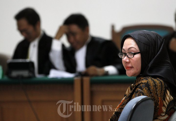 Sidang Perdana Terdakwa Ratu Atut di Pengadilan Tipikor