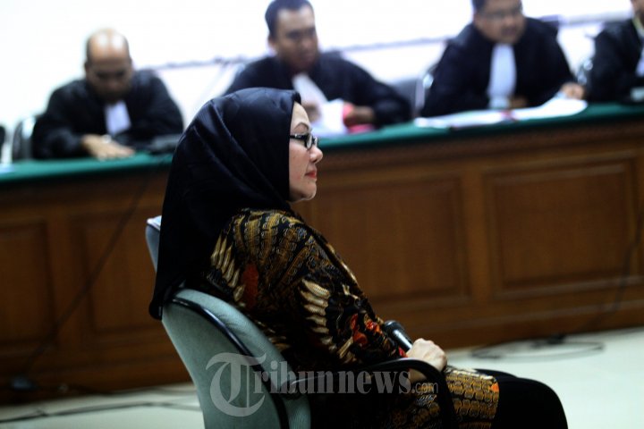 Sidang Perdana Ratu Atut di Pengadilan Tipikor